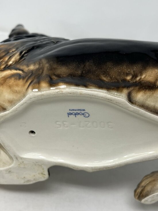 Vtg MINT Goebel W.Germany Porcelain German Shepherd Large 17 X 8.5 30027-35 - Picture 13 of 13